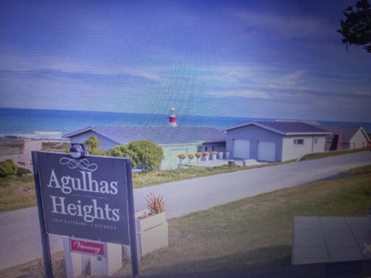 Agulhas Heights Self-Catering Cottages Exterior foto